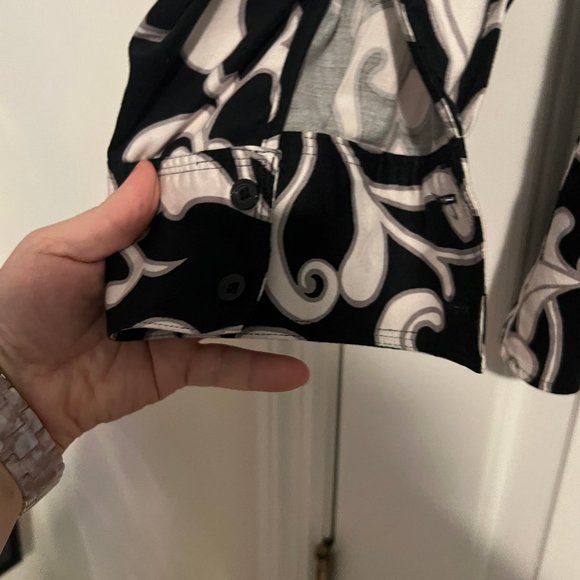 Lane Bryant Button Up Top - Size 18 - Picture 4 of 6